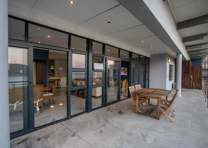 Stay At The Point - Palatial Private Penthouse