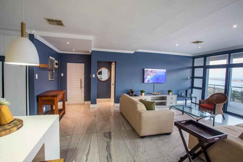 At The Point - Palatial Private Penthouse *